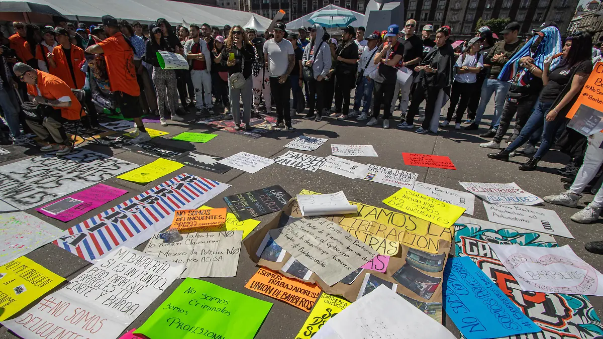 Protesta de dueños de barberías clausuradas